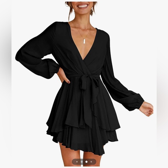 Little Black Dress V-Line long sleeve women’s size medium - Picture 3 of 9